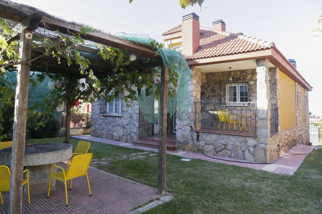 En Casa De Carlos Ortigosa del Monte Εξωτερικό φωτογραφία