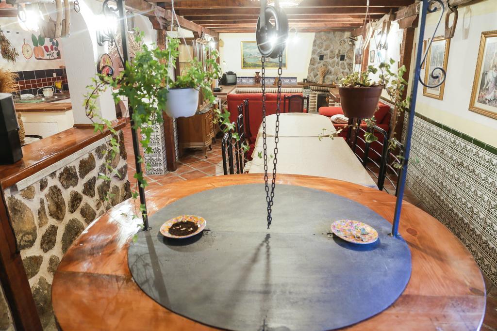 En Casa De Carlos Ortigosa del Monte Εξωτερικό φωτογραφία