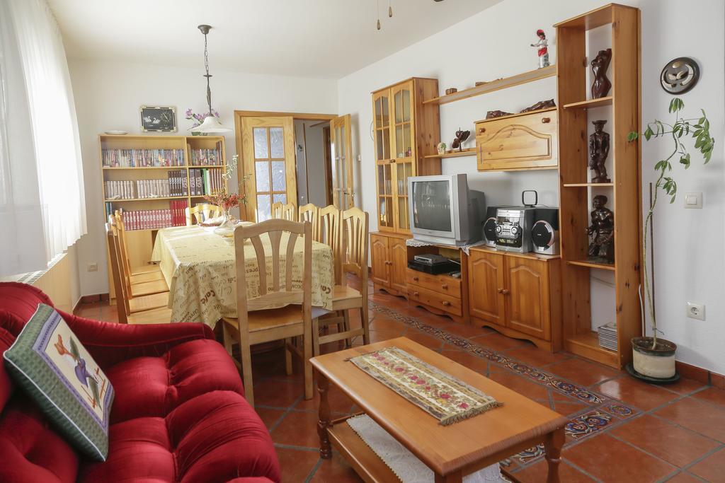 En Casa De Carlos Ortigosa del Monte Εξωτερικό φωτογραφία